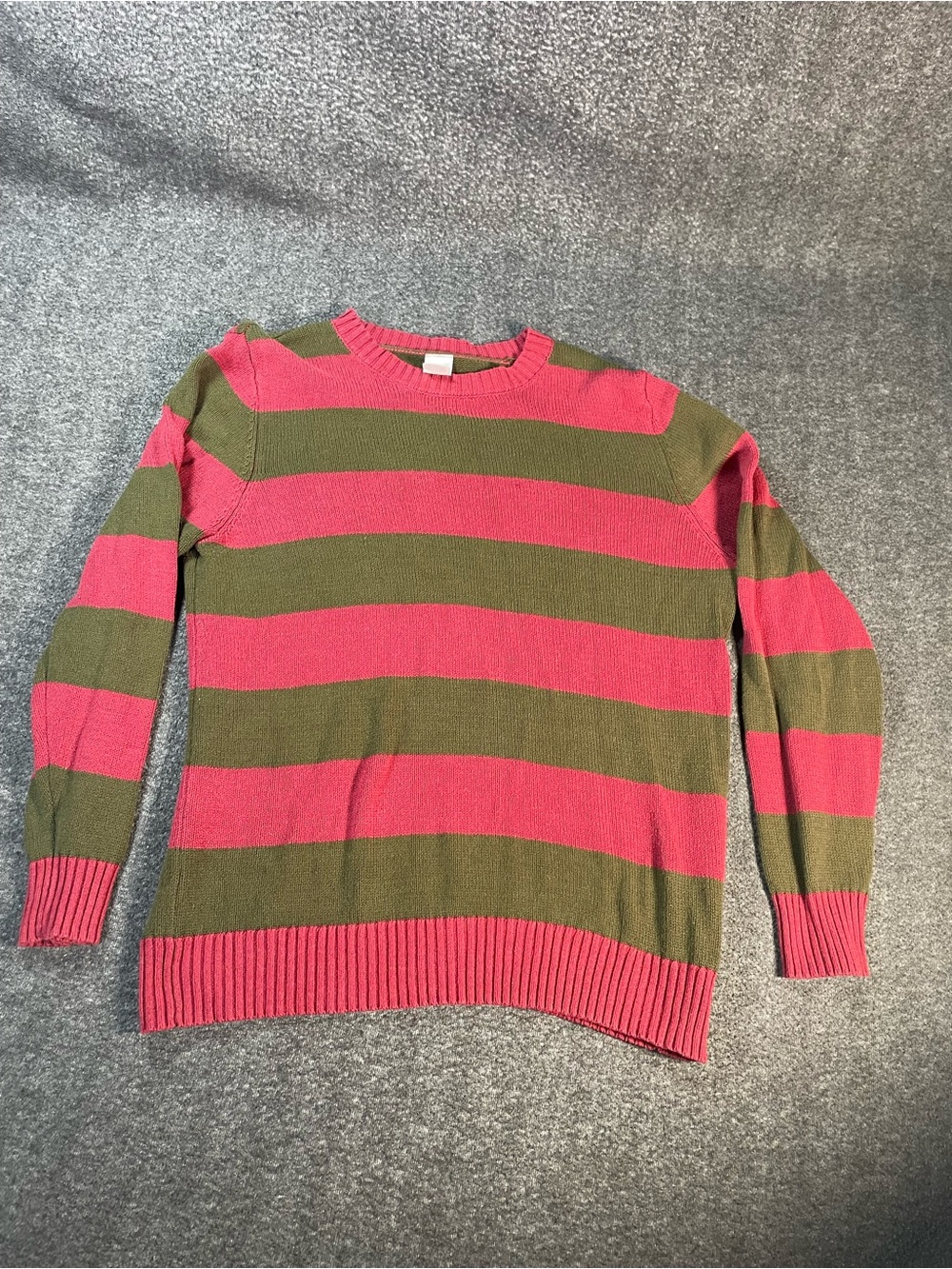 A NIGHTMARE ON ELM STREET FREDDIE KRUGER STRIPED SWEATER SZ M Spirit Halloween